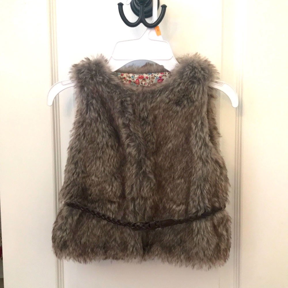 Brown and beige vest for kids! Size 4!